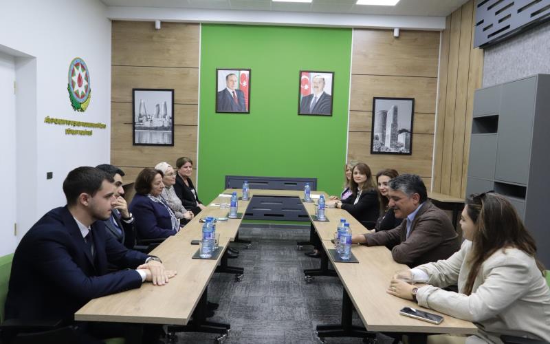 Ailə, Qadın və Uşaq Problemləri üzrə Dövlət Komitəsi yanında İctimai şuranın yeni tərkibdə ilk iclası keçirilib